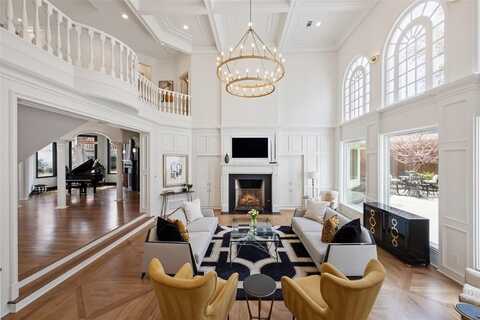 13 Downs Lake Circle, Dallas, TX 75230