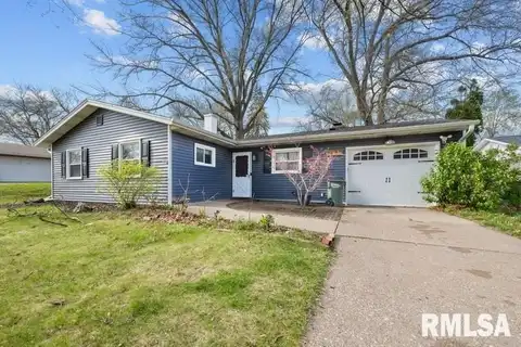 2632 ELM Street, Davenport, IA 52803