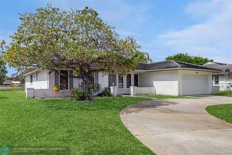 109 Rivera Ave, Royal Palm Beach, FL 33411