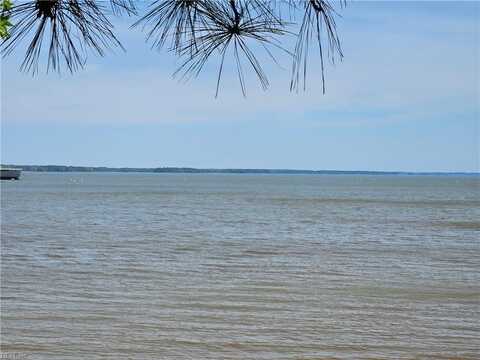 15185 James River Way, Smithfield, VA 23430