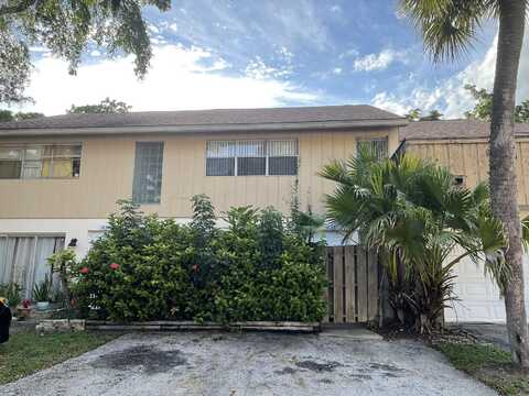 831 NW 81 Avenue, Plantation, FL 33324