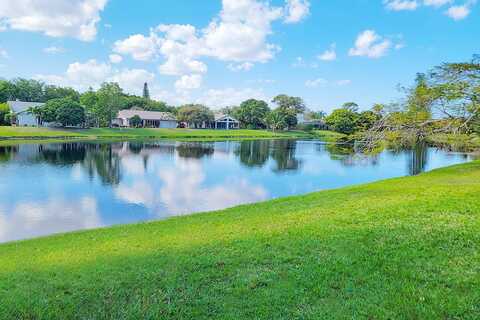 6125 Winding Brook Way, Delray Beach, FL 33484