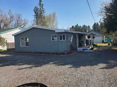 306 E D St, Deer Park, WA 99006