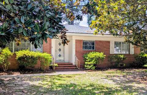 202 E College Street, Salemburg, NC 28385