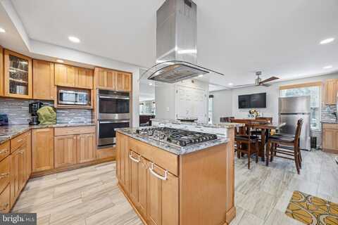 936 MEETINGHOUSE ROAD, UPPER CHICHESTER, PA 19061