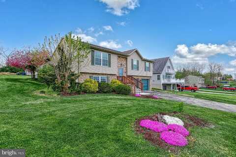 18 SCHOFIELD DRIVE, EAST BERLIN, PA 17316