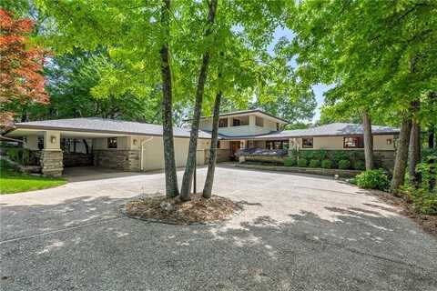 31 Newquay LN, Bella Vista, AR 72714