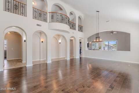 514 E Pearce Road, Phoenix, AZ 85042