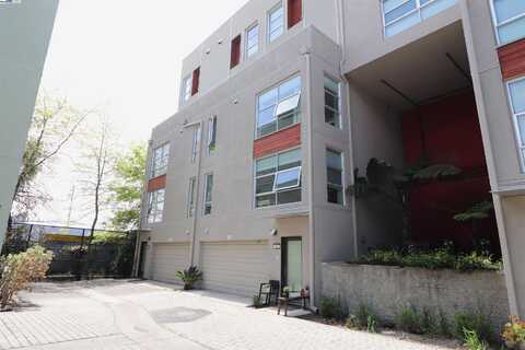 6466 Hollis St., Emeryville, CA 94608