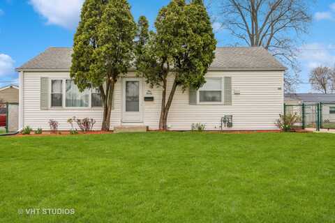 120 Madera Circle, Carpentersville, IL 60110