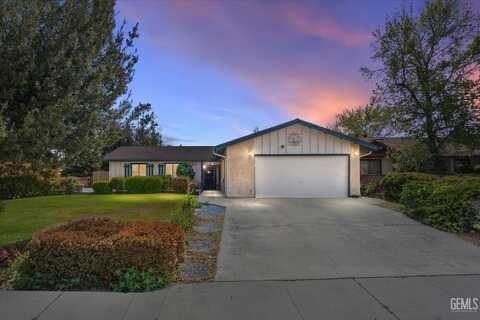 1000 Cypress Way, Tehachapi, CA 93561