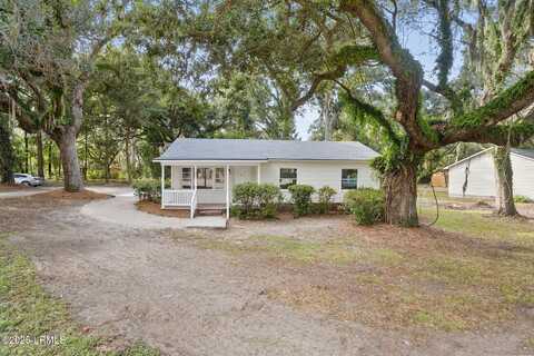 27 Miller Drive W, Beaufort, SC 29907