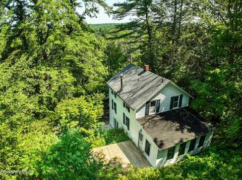 190 Willow St, Lee, MA 01238