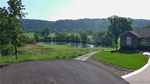 271 Oakmont Avenue, Lake Ozark, MO 65049