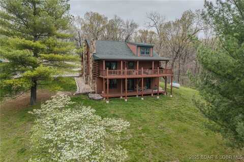 388 Bumble Bee Dr, Linn Creek, MO 65052