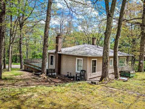 200 Westwood, Roscommon, MI 48653