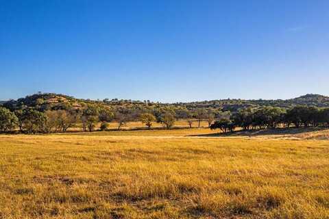 260 Lazy Valley Rd, Comfort, TX 78013