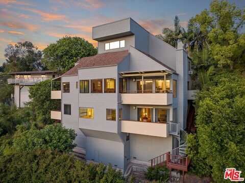 6201 Quebec Dr, Los Angeles, CA 90068