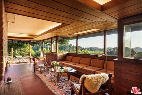 4260 Sea View Ln, Los Angeles, CA 90065