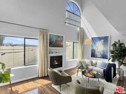 4211 Arch Dr, Studio City, CA 91604