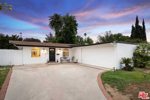 20533 Archwood St, Winnetka, CA 91306