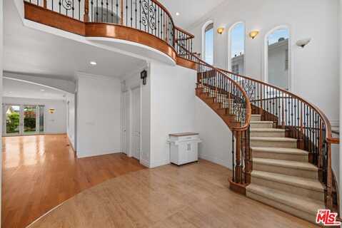 7822 Truxton Ave, Los Angeles, CA 90045