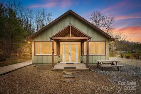 11381 State Hwy 80 N, Burnsville, NC 28714