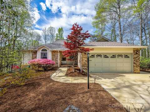 103 Brewster Circle, Hendersonville, NC 28791