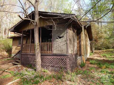 81 Fairview Heights Road, Waynesville, NC 28786