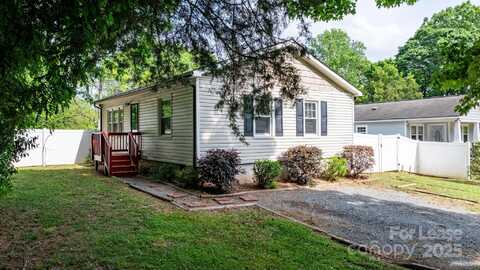 2805 Mccombs Street, Charlotte, NC 28208
