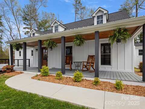 30 Gap Hill Drive, Fletcher, NC 28732