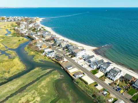 1240 Fairfield Beach Road, Fairfield, CT 06824