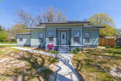 501 S Second Street, Greenfield, TN 38230