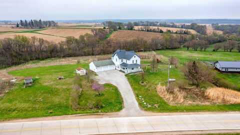 5825 G24 Highway, Carlisle, IA 50047