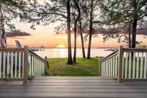 227 Shalimar Drive, Shalimar, FL 32579