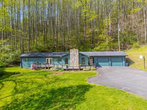 621 Kitchens Branch Road, Sylva, NC 28779