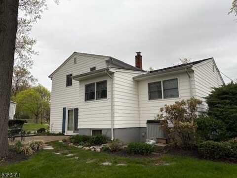 4 English Ct, Bridgewater, NJ 08807