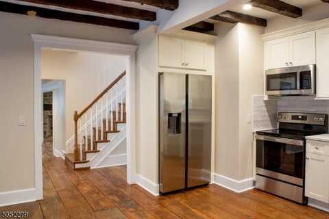 200 Maple Ln, Lebanon, NJ 07830