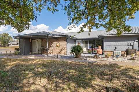 101 Doris DR Unit #64, Sallisaw, OK 74955