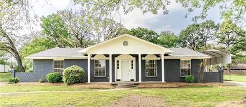 1703 E Edmondson DR, Sallisaw, OK 74955