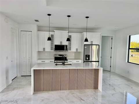 2006 NE 24th Terrace, Cape Coral, FL 33909