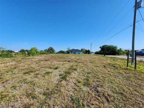 2210 NE 22nd Avenue, Cape Coral, FL 33909