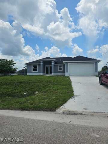 2710 10th Street SW, Lehigh Acres, FL 33976