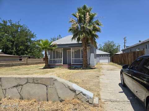 941 W Oldfield St, Lancaster, CA 93534