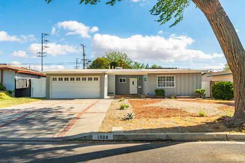 1008 W Avenue J13, Lancaster, CA 93534