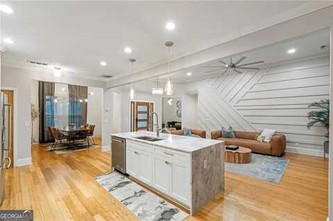 2196 Fleetwood, Atlanta, GA 30311