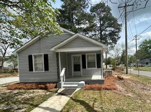 701 Hardee Road, Kinston, NC 28504