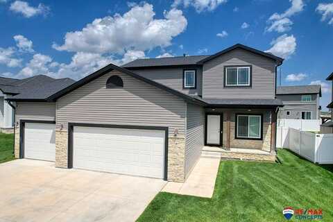 6530 SW 8 Street, Lincoln, NE 68523