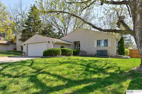 14829 Parker Plaza, Omaha, NE 68154