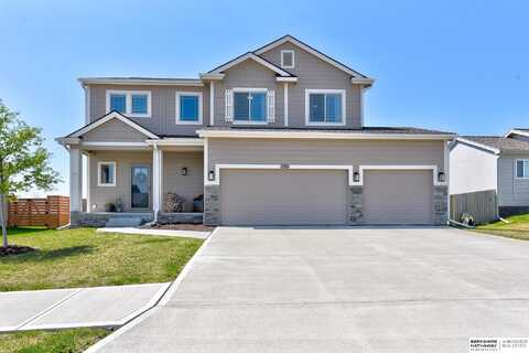 13536 S 55 Street, Papillion, NE 68133